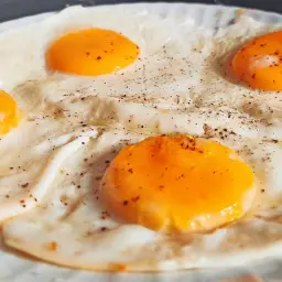 طاجن بيض عيون